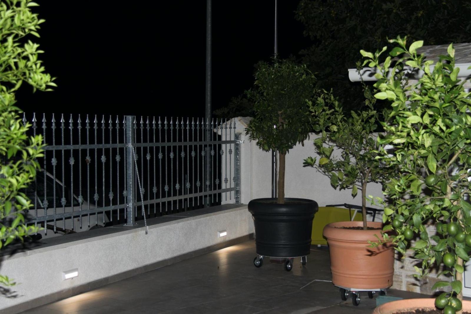 Apartments Lord Pirovac Bagian luar foto